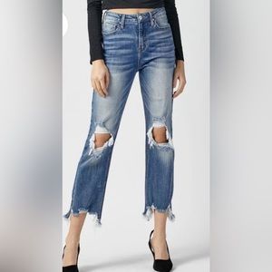 RISEN JEANS- size: 11/30 high rise crop jeans